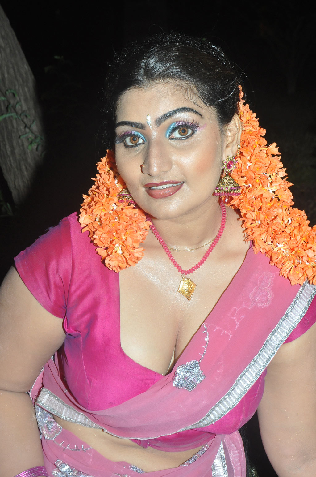 bouncing naked bare boobs sharmili aunty xxx pics